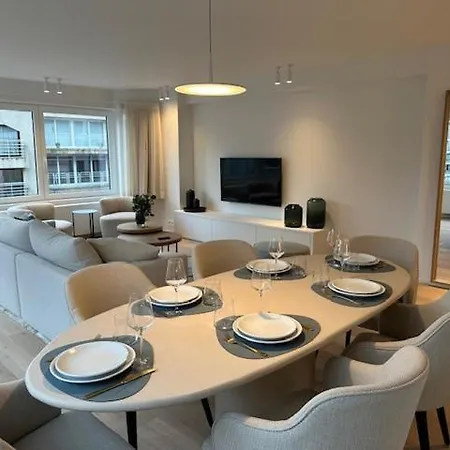 Ruim Met Zeezicht In Hartje Daire Knokke-Heist